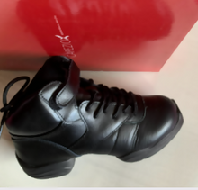 Load image into Gallery viewer, Hip Hop Capezio Dansneaker
