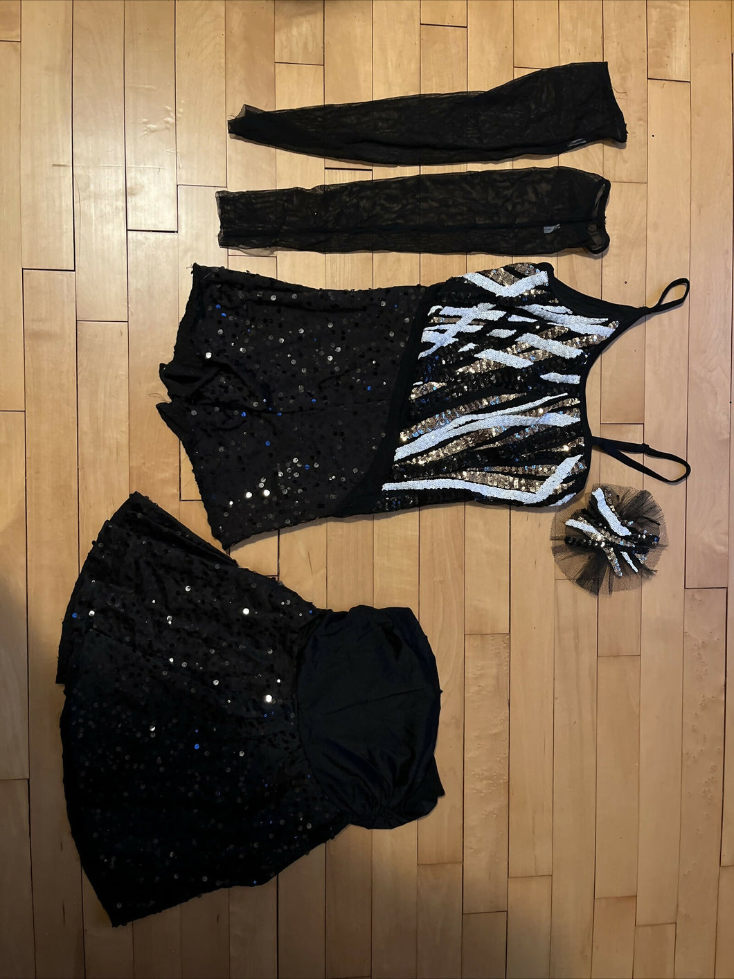 Black Sequin With White And Gold Accents Jazz Dance Costume Child Large