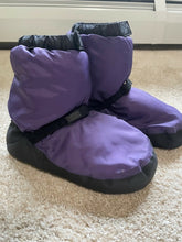 Load image into Gallery viewer, Block Women&#39;s Warm-up Bootie
