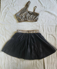 Load image into Gallery viewer, jazz costume/ black and gold
