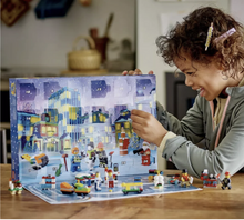 Load image into Gallery viewer, LEGO City Advent Calendar 60303 Building Kit wih City Play Mat 349pcs
