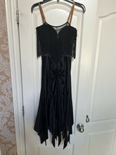 Load image into Gallery viewer, Black costume
