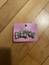 Load image into Gallery viewer, Pearl Rhinestone Hair Clip
