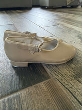 Load image into Gallery viewer, REVOLUTION DANCEWEAR TAP SHOES
