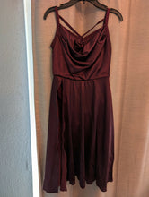 Load image into Gallery viewer, Weissman purple dress

