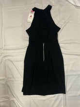 Load image into Gallery viewer, Berydress Women's black halter
