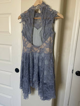 Load image into Gallery viewer, Light purple lace dress
