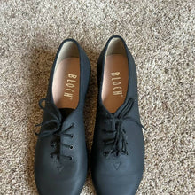 Load image into Gallery viewer, Bloch Ladies Leather tap shoes size 9 NEW
